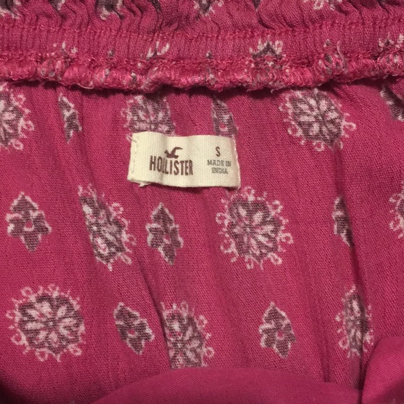 Pink hollister romper - Picture 3 of 4